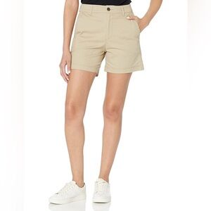 GAP Women’s Classic Midrise Short  Size 16 With an easy fit front slant pockets